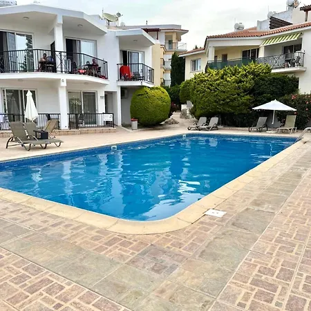 Golden Hour At King Danaos * פאפוס